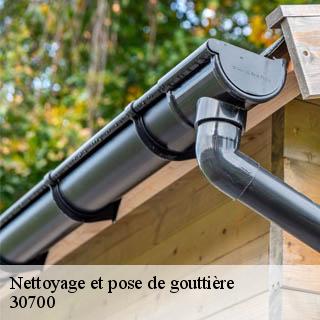 Nettoyage et pose de gouttière  aigaliers-30700 JF Couverure